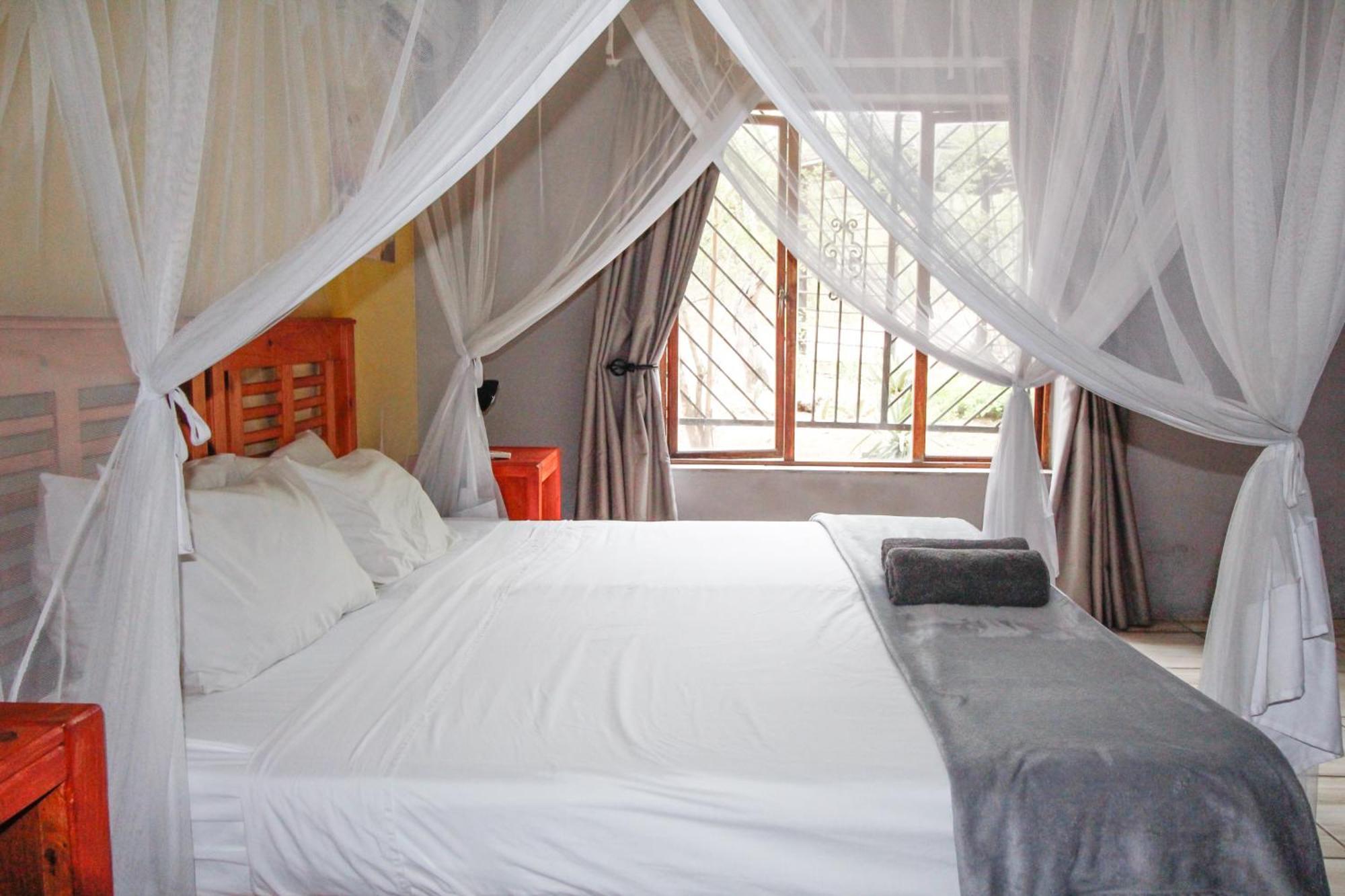 Kruger Park Hostel Marloth Park Buitenkant foto